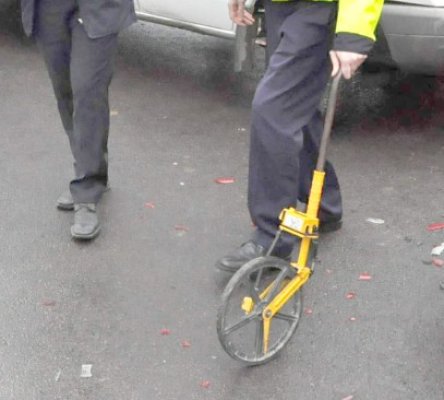 Minor accidentat de un autoturism pe strada Mihai Viteazu